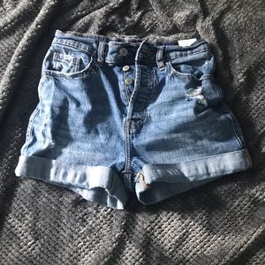 Enuina Ultra High Rise Mom Shorts